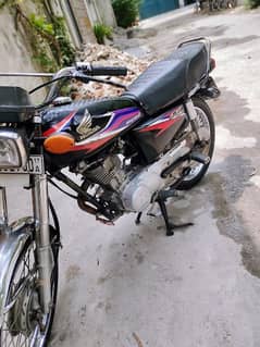 Honda CG 125. Nut to nut geniune