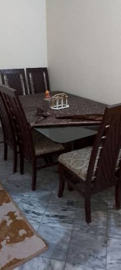 Daining table