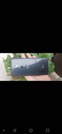 LG g8thinq 6.128. 10/10 all ok pta approve sirf friend broken hai