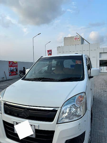 Suzuki Wagon R 2015 1