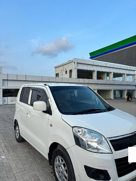 Suzuki Wagon R 2015 3