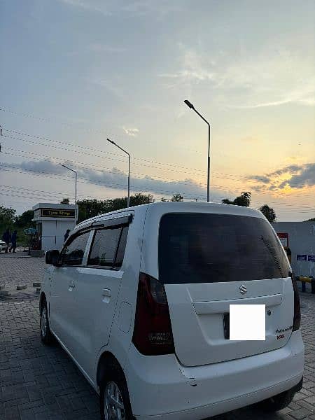 Suzuki Wagon R 2015 4