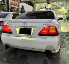 Toyota Crown Back Lava Light