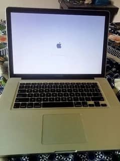 APPLE MACKBOOK