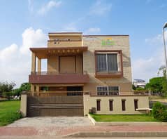 10 Marla Spacious House | Boulevard On Back | 10 KV Solar Panel | Bahria Town Phase 8