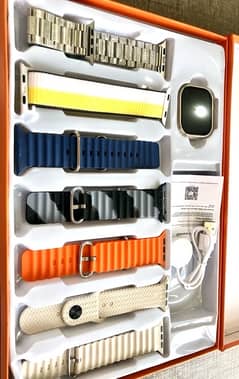 Smartwatch with 7 straps