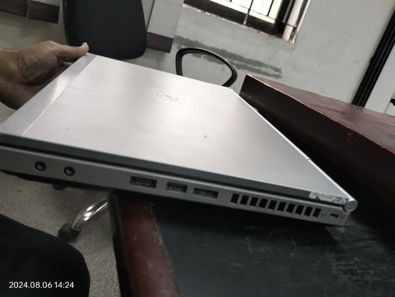 hp laptop i5 2nd generation 4gb ram 320 hhd urgent sell urgent 5