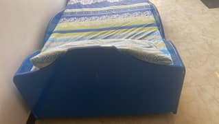 Car bed in new condition