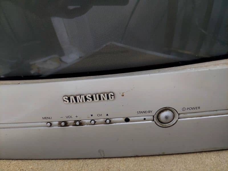 Samsung 20-Inch ORIGINAL Colour Television 1