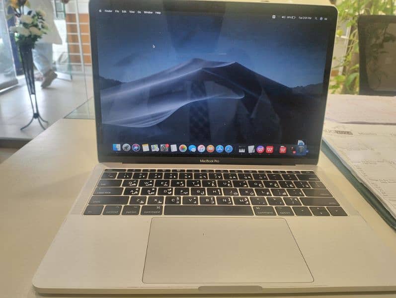 MAC BOOK PRO 2017 1