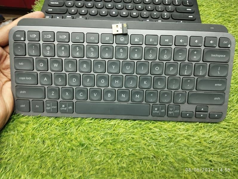 Logitech mx keys mini with usb receiver Bluetooth wireless keyboard 3