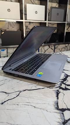 Asus f555 i5 6th gen 2 gb Nvedia