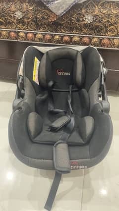 Tinnies Baby Cot/Car Seat/carrier