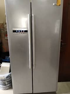 Haeir Double Door Fridge