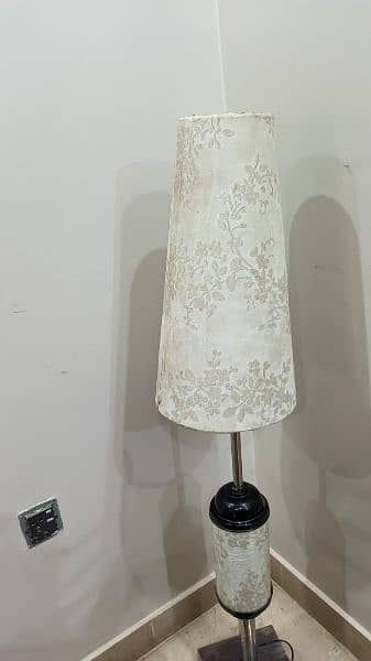 Floor Lamp (off-white) 2