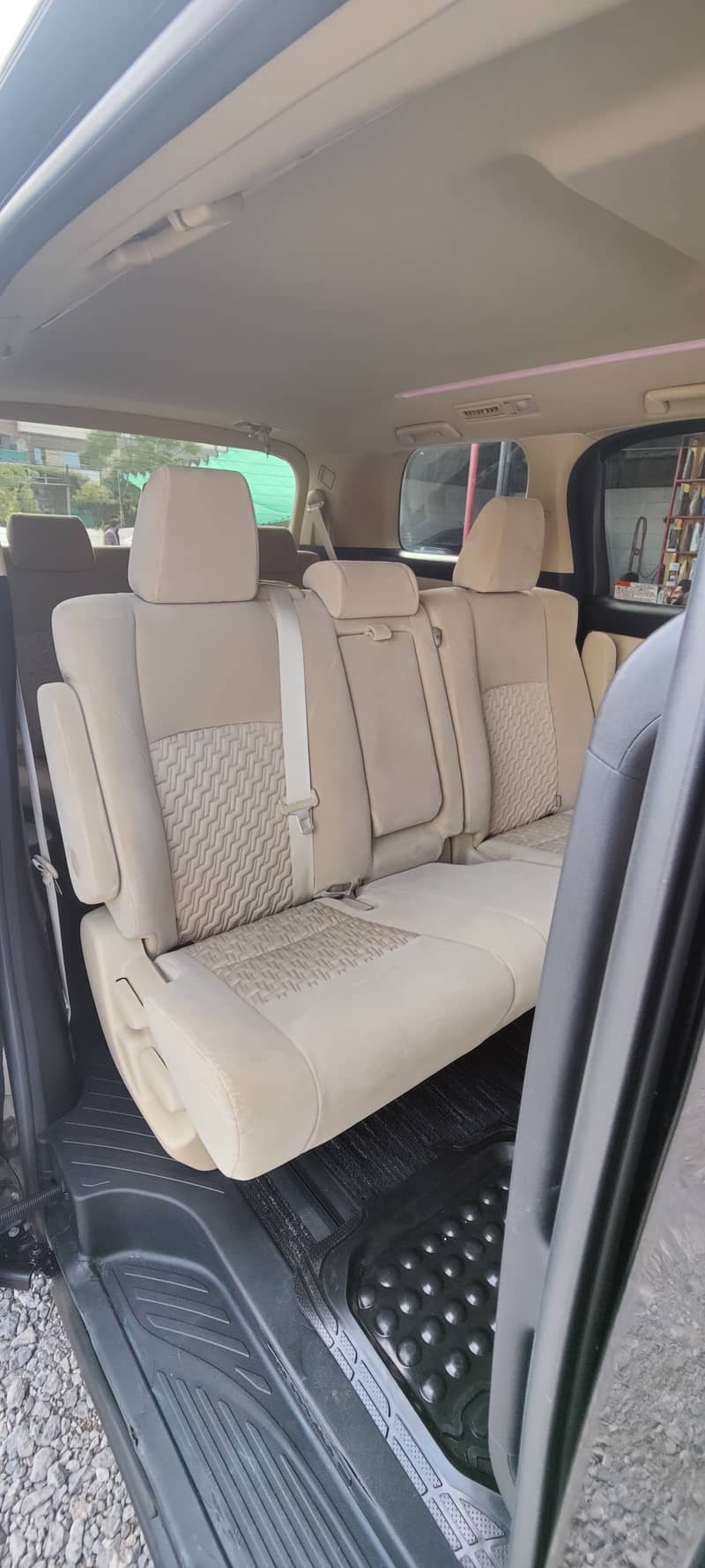 Toyota Vellfire  2016 13