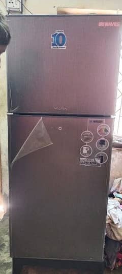 waves comny medium size fridge lush condition no repair no fault