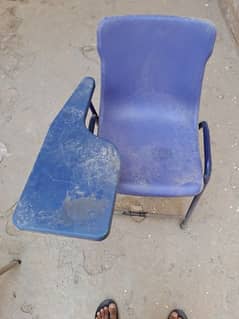 STUDENT CHAIRS