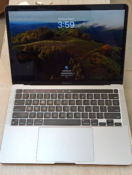 MacBook Pro M1 13" 8GB/512GB battery Health 95% with Bag 3