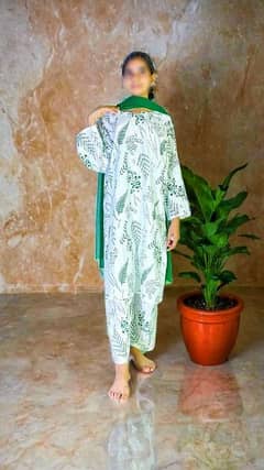 PCs woman's switched linen printed shirt and trouser