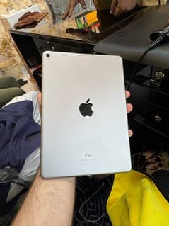 Apple iPad Pro 9.7Inch 128GB