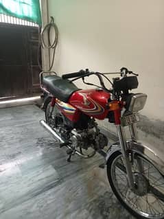 Honda CD 70 bike