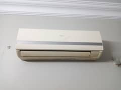 Haier 1 ton spirit ac good condition gas dalai gi or coil Mai takaa