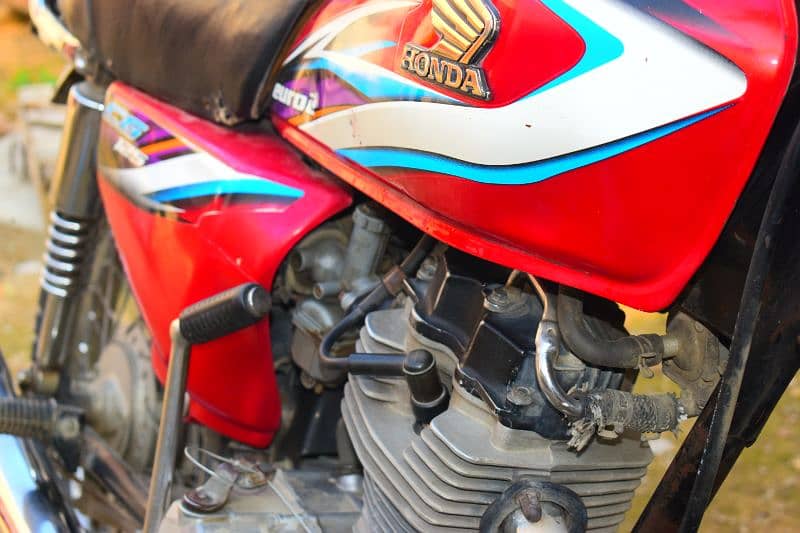 honda 125 2015 model lahore num 4