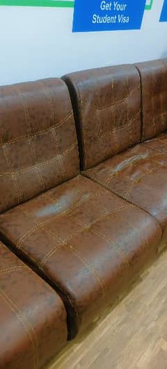 For sale: 6 Leather Sofas best condition