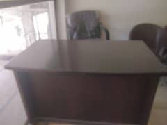 5 SEATOR FOR SALE Price 20,000, Table and chair 14000