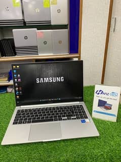 SAMSUNG 12th Gen  intel Core i5 laptop