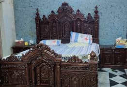 Solid Sheesham wooden Chinioti King bed with dressing set