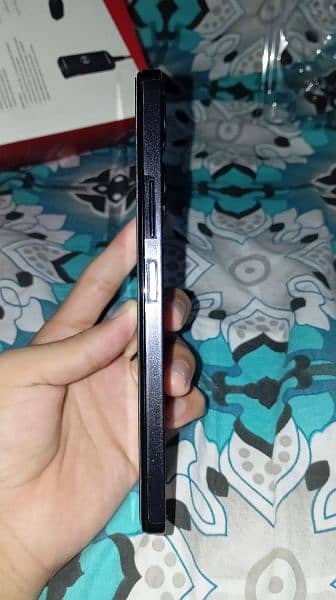 Infinix Note 30 8