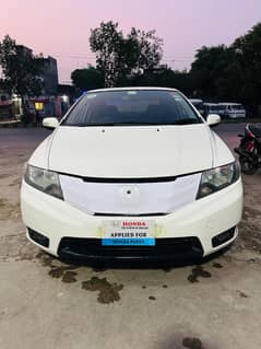 Honda City Aspire 1.3 Model 2015  100% original condition