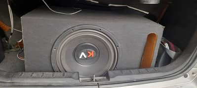 Woofer with amplifier