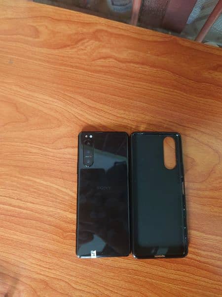 Sony Xperia 5 mark 2 Mint condition 2