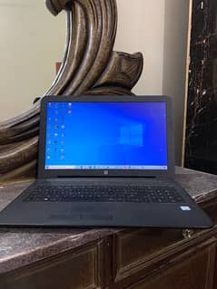 Hp Laptop Core I5 7th Generation 8gb / 250 Gb Hhd