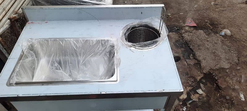 Commercial Fryers Stock For Sale | Hot Grill| Working & Breading Table 3