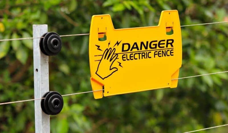 Electric fence wires security automation 0