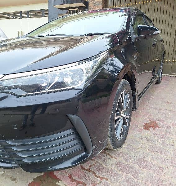 Toyota Corolla Altis 2017 4