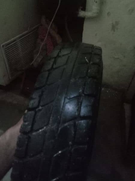 stapny for rickshaw tyre Rp 10 4