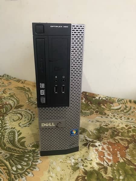 Dell Core i3 gaming pc with 1 GB  AMD graphic card 1