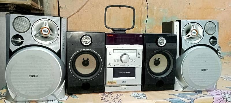 lg mini sound system very good n loud sound good bass quality 2