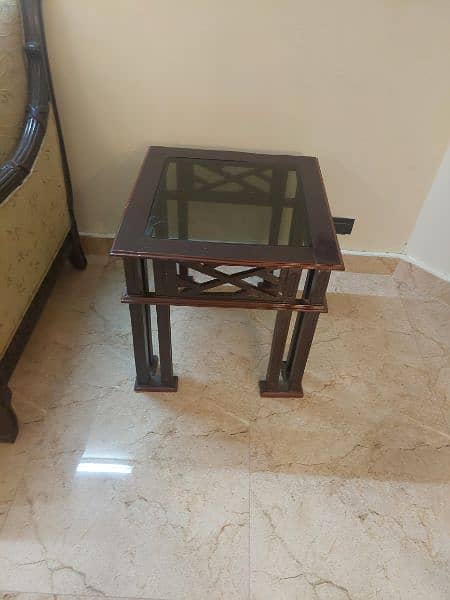 1 centre table and 2 side tables wooden 2