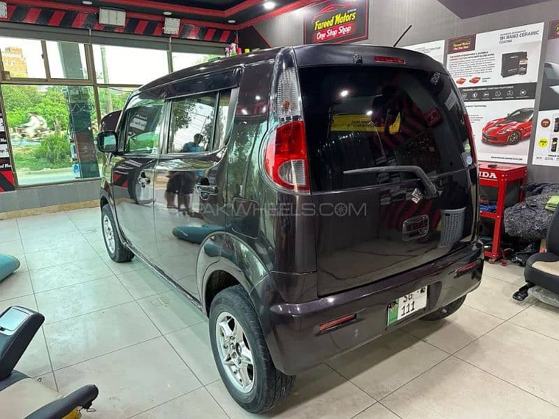 Suzuki MR Wagon 2015 1