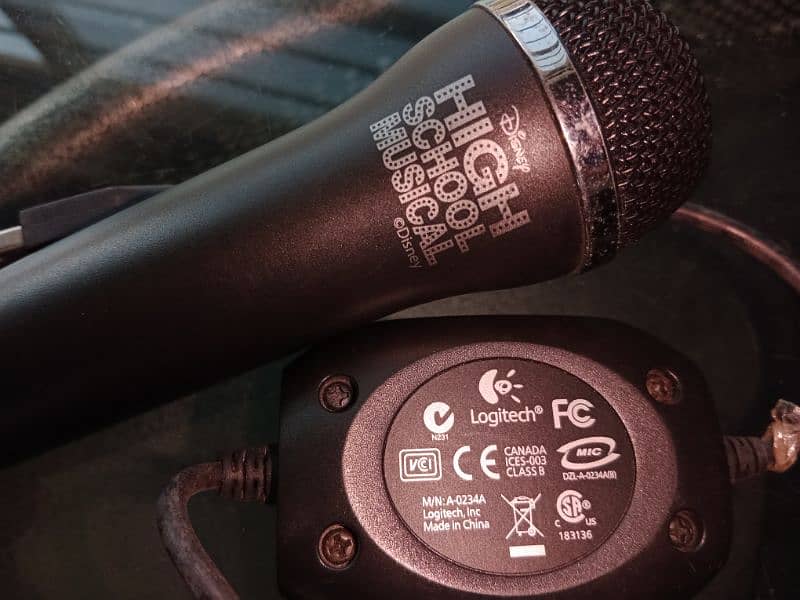 Microphone Logitech 4