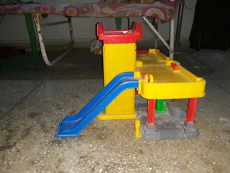 giant garage ramp playset with elevator and slide imported from Italy 7