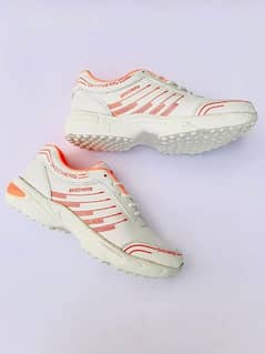 Men sports shoes