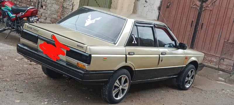 Nissan Sunny 1986 5