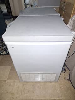 Dawlance deep freezer